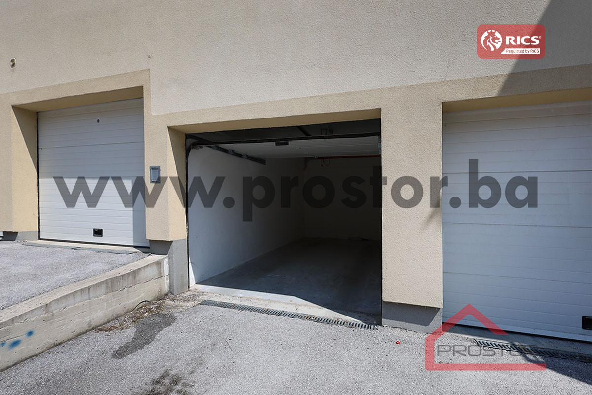 PROSTOR izdaje: Garaža, 17m2, Bare 2