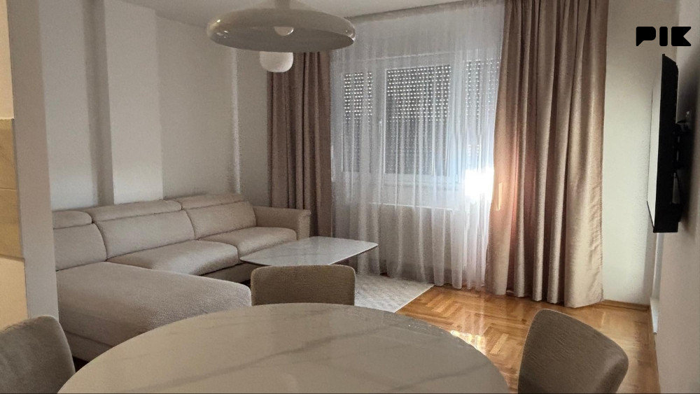 Lux Stan na dan Banja Luka sa podzemnom garazom 2