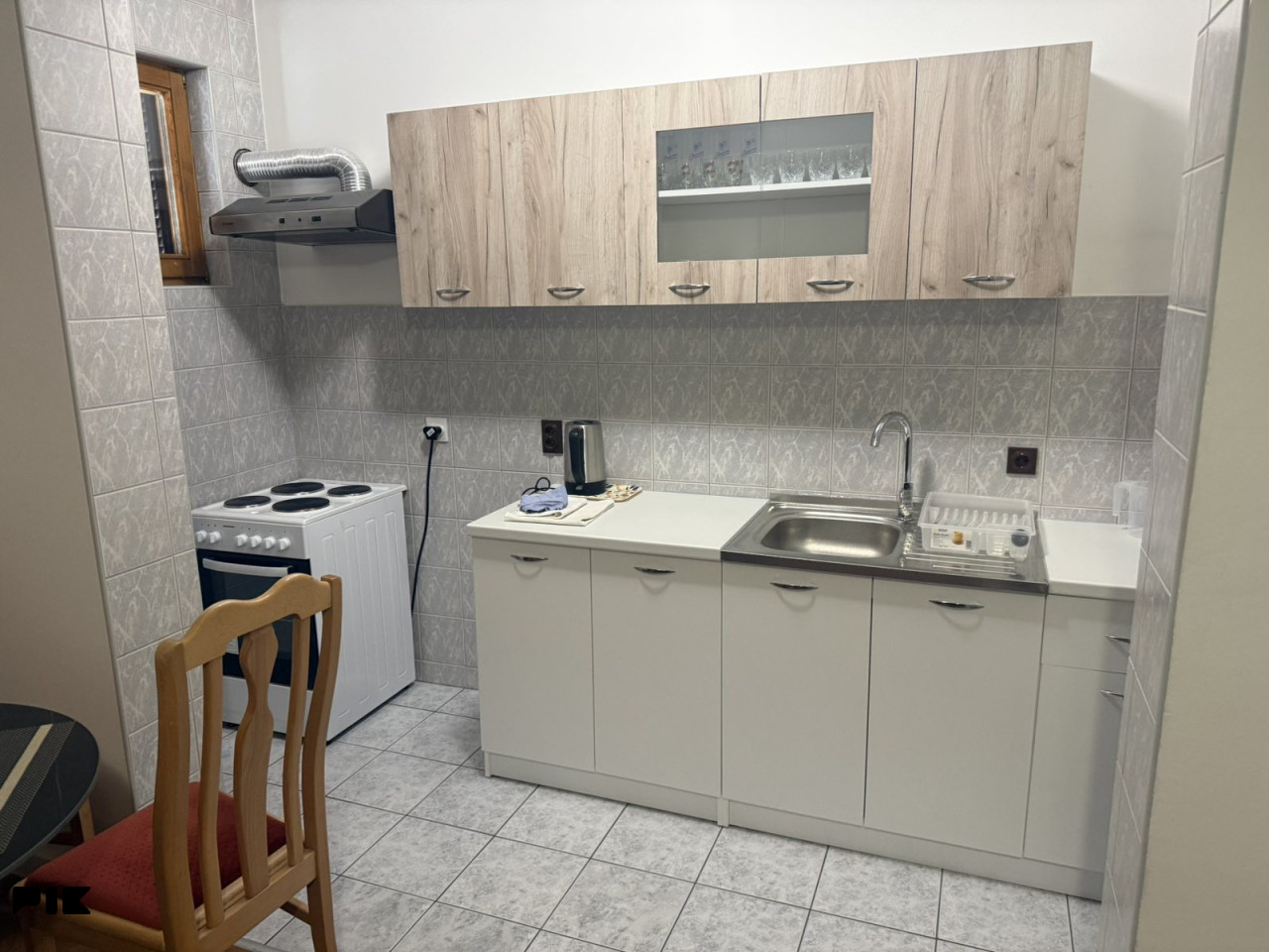Trosoban stan 60m2 u kući - Hiseta kod Orhideje 2