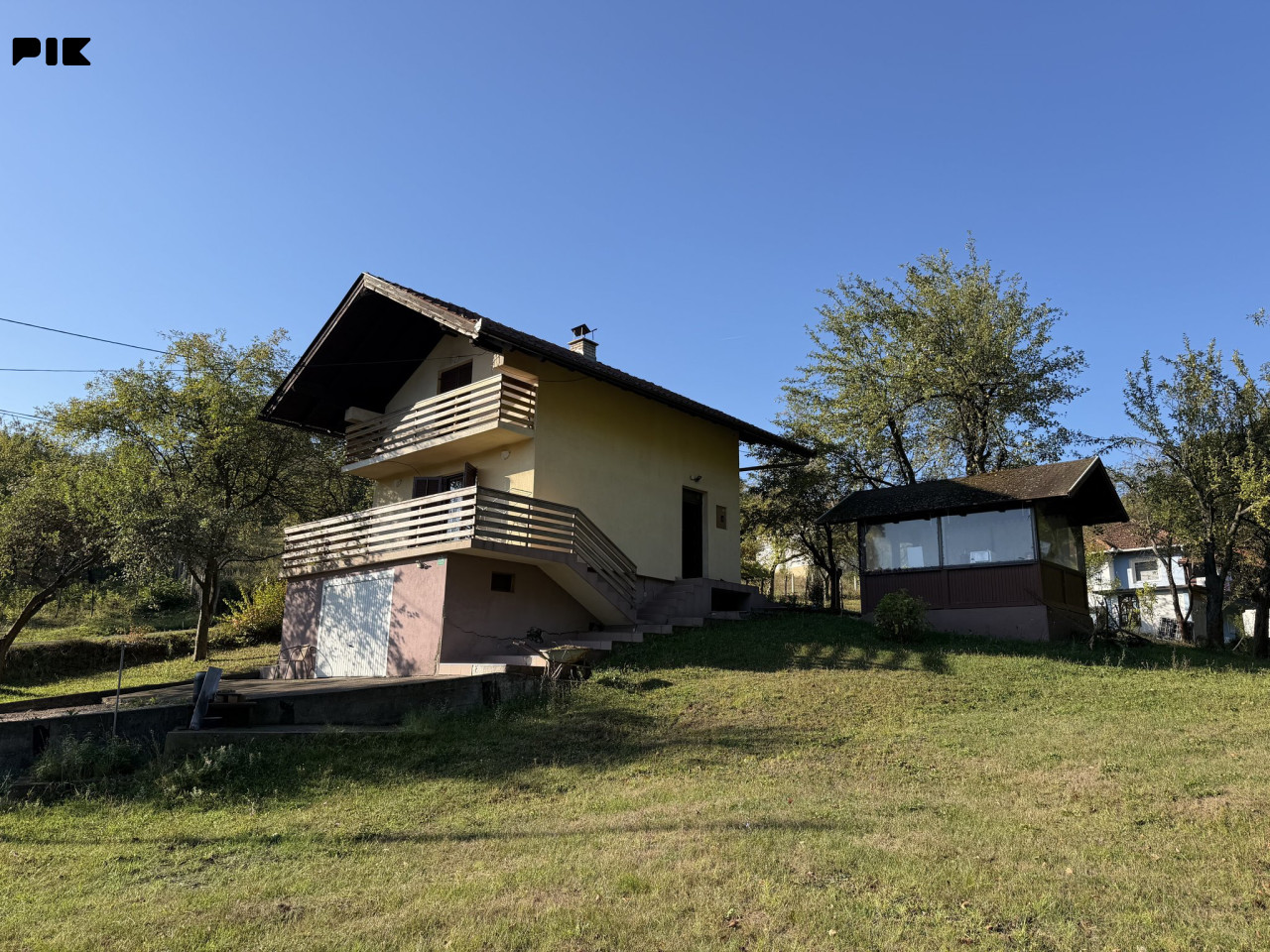 Vikendica voćnjak zemljište 1903 m2  Dobropolje - Tešanj - Mekiš