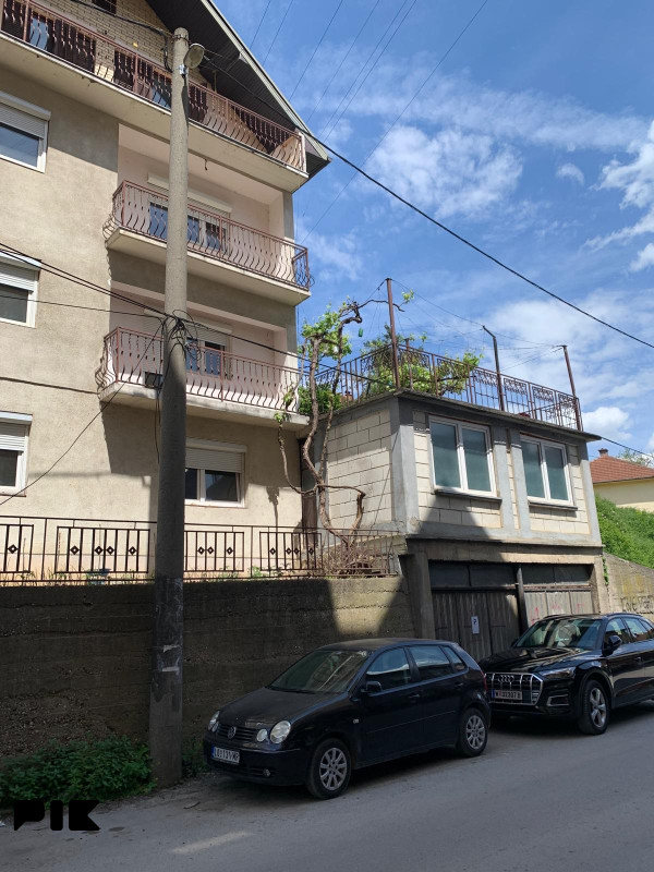 Kuća Zvornik 290m2 4 zasebna ulaza 2