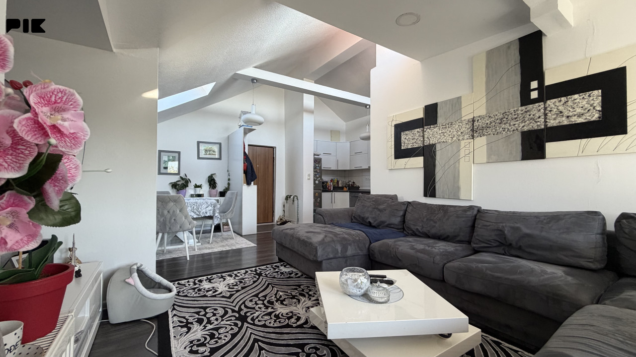 PICCOLO GRANDE PRODAJE/Stan/Dobrinja/90 m2 5