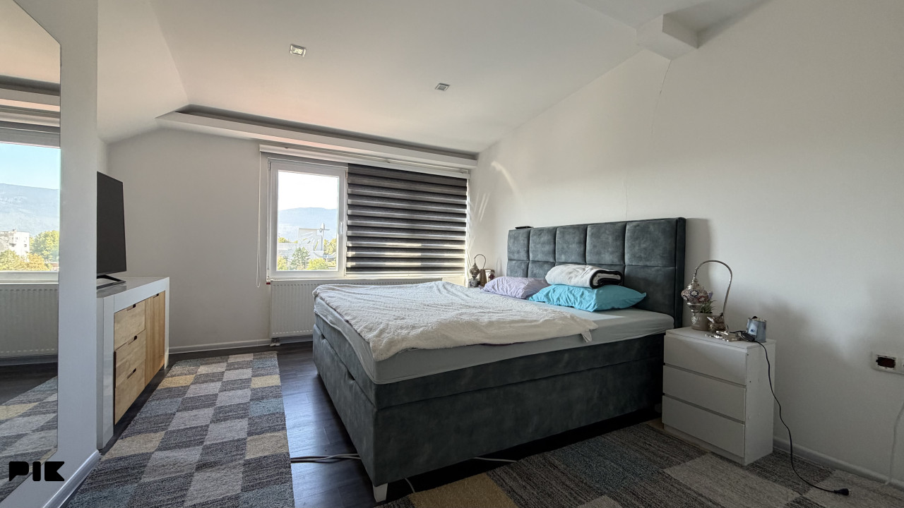 PICCOLO GRANDE PRODAJE/Stan/Dobrinja/90 m2 13