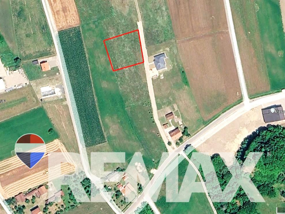 Ravna parcela 1.631 m2 | Šušnjari, Laktaši | Mogućnost diobe
