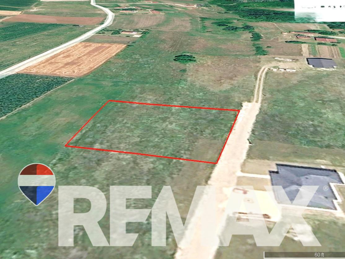 Ravna parcela 1.631 m2 | Šušnjari, Laktaši | Mogućnost diobe 2