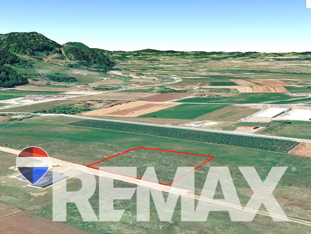 Ravna parcela 1.631 m2 | Šušnjari, Laktaši | Mogućnost diobe 3