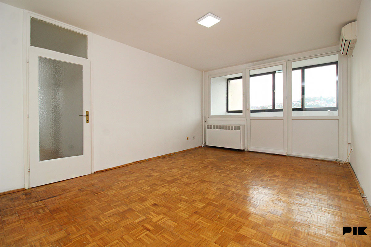 B.D. prodaje: Četverosoban stan, 92m2, Otoka 3