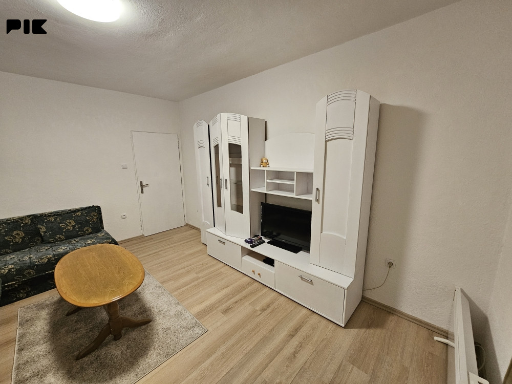 Izdajem stan apartman Banja Luka Starcevica garsonjera rent