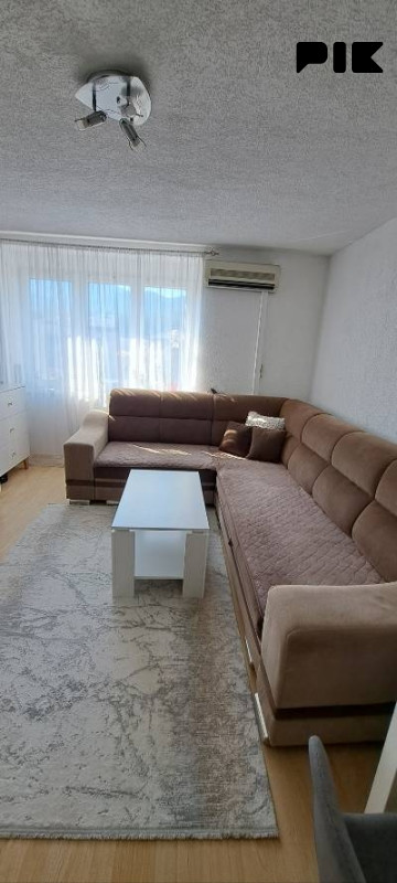 Iznajmljuje stan u centru Zavidovici 42m2
