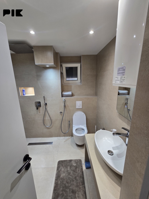 Stan (apartman) Zenica 7