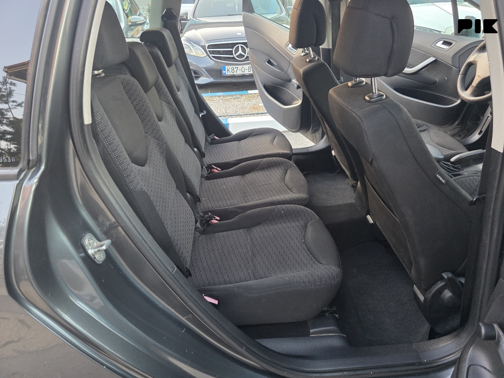 Peugeot 308 1.6 HDI 2008G 66KW 065 007 017