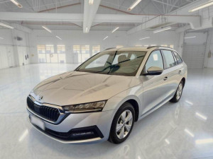 ŠKODA Octavia 2.0 DSG 150ks "STYLE" LED Virtual Navi Karavan 23G