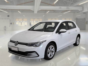 VW Golf 8 2.0 TDi 115ks "Life" Virtual Navigacija Ambient PDC 22G