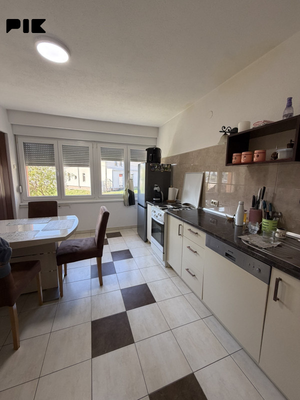 Trosoban stan 75m2 sa garažom - Kočićev vijenac