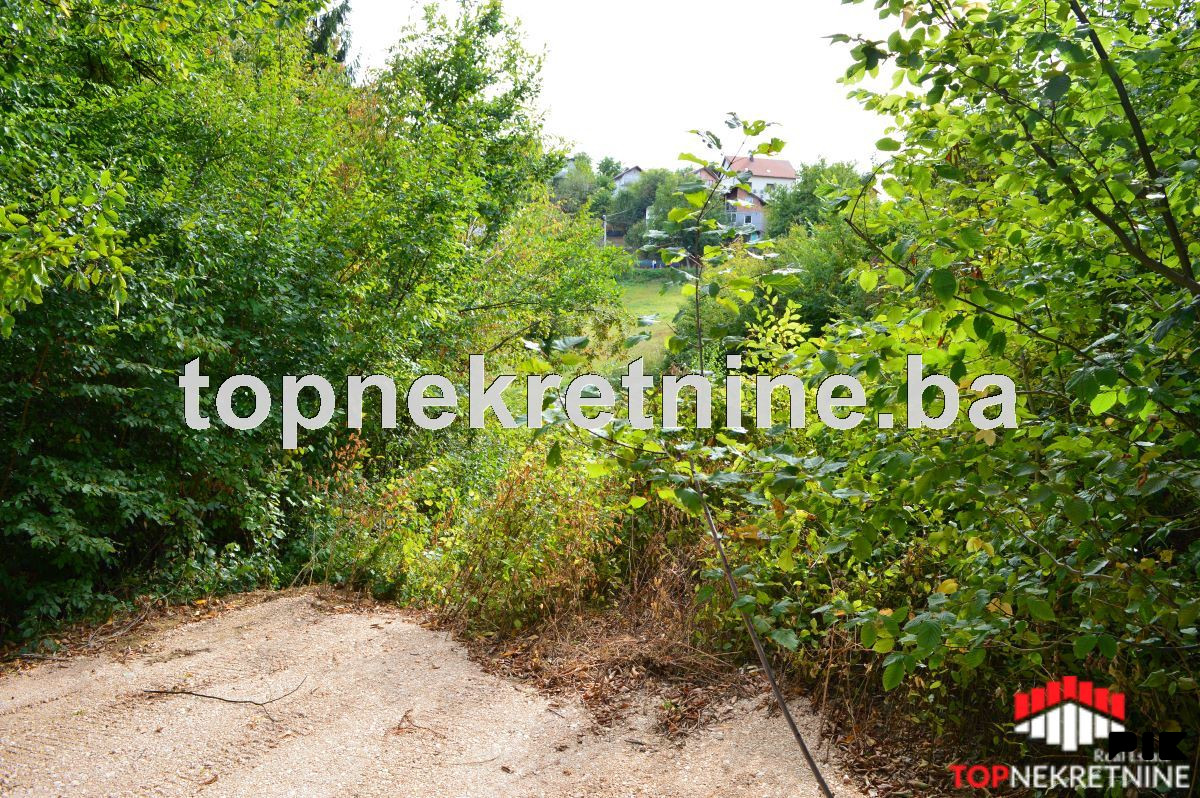 Zemljišna parcela ukupne površine 1804m2, Dobroševići 5