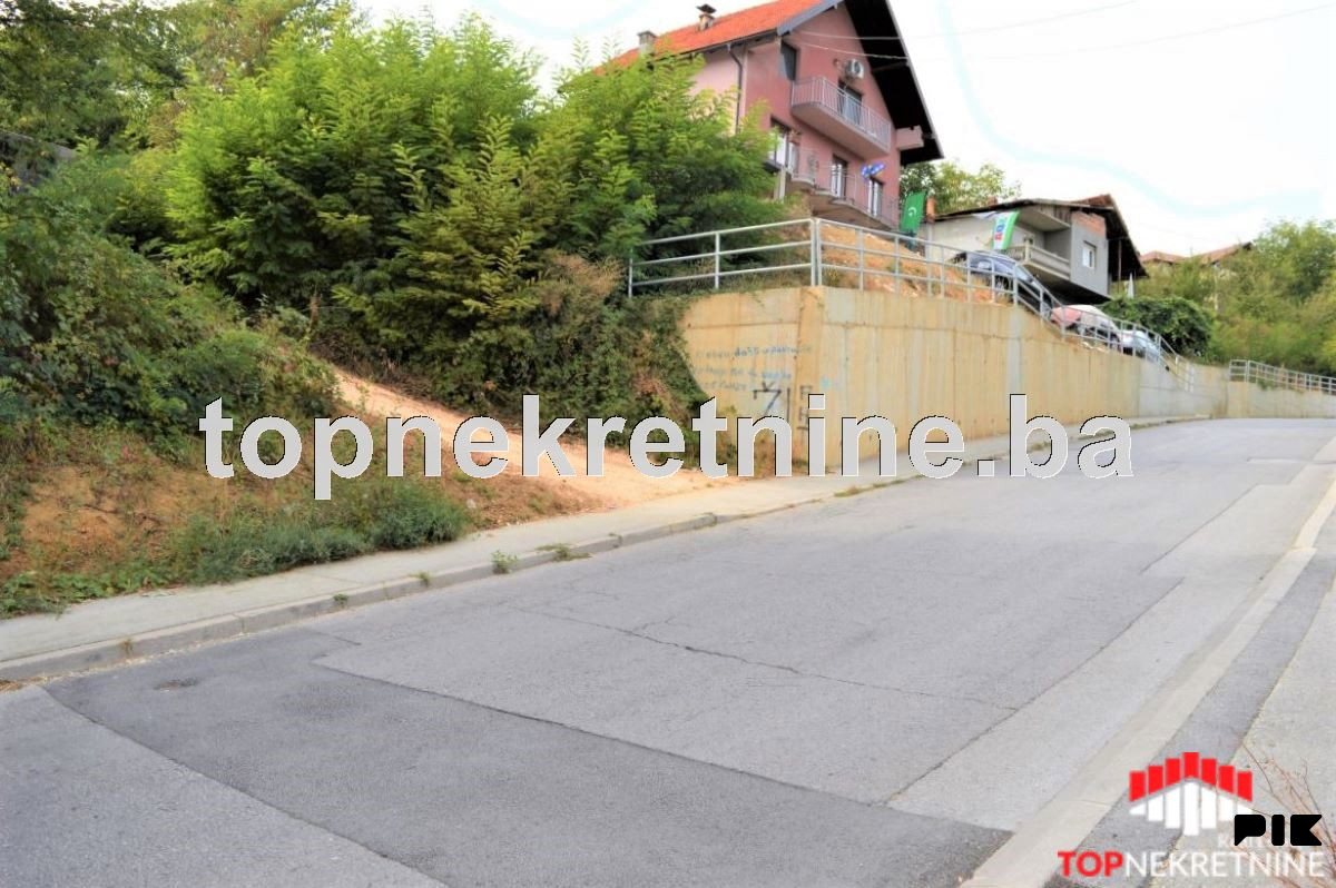 Zemljišna parcela ukupne površine 1804m2, Dobroševići 9