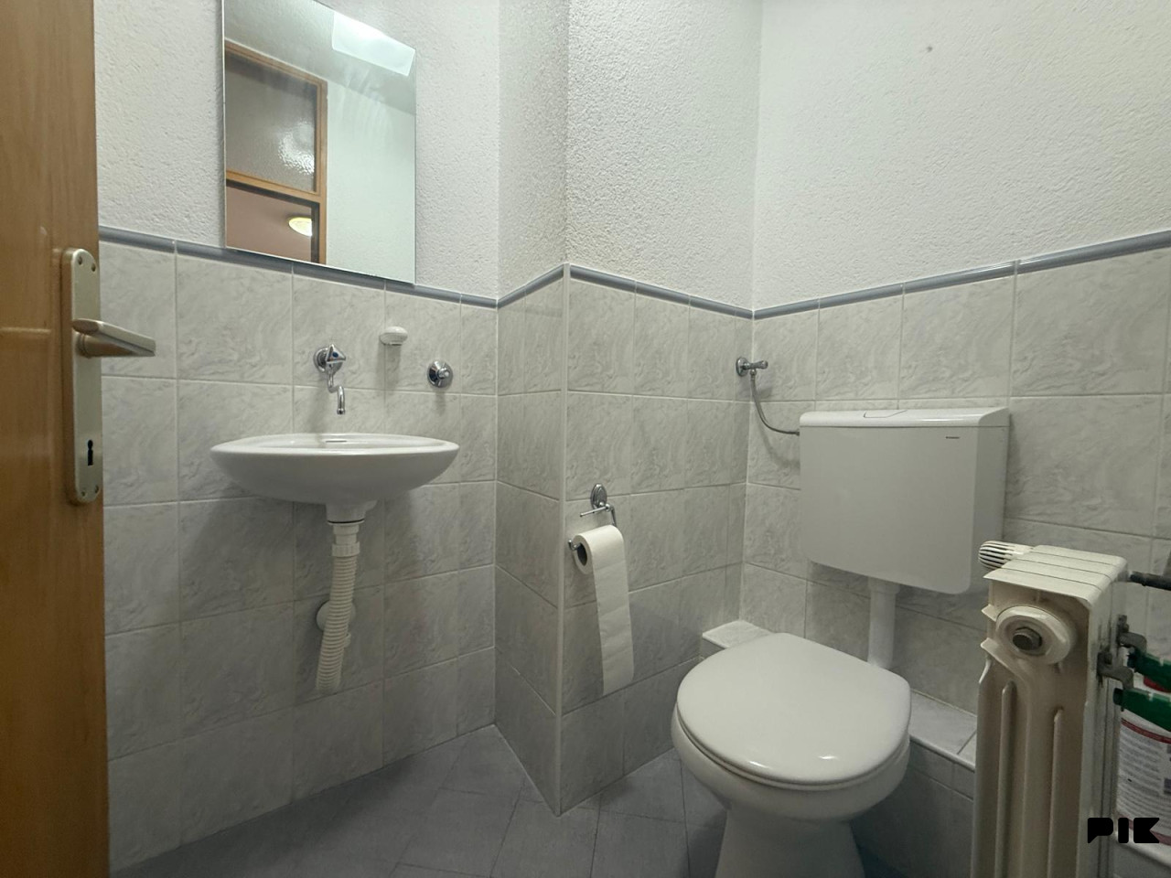 Trosoban stan Kovačići Emerika Bluma 81 m2 12