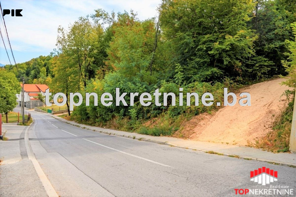 Zemljište ukupne površine 1804m2 u Ahatovićkoj ulici, Dobroševići 8
