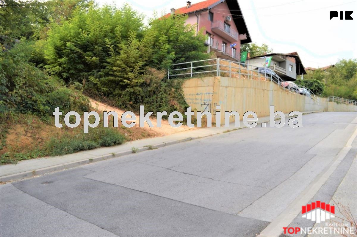 Zemljište ukupne površine 1804m2 u Ahatovićkoj ulici, Dobroševići 9