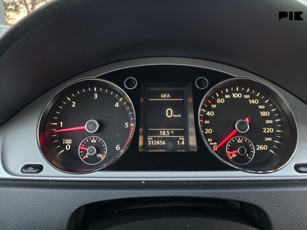 Volkswagen Passat 2011