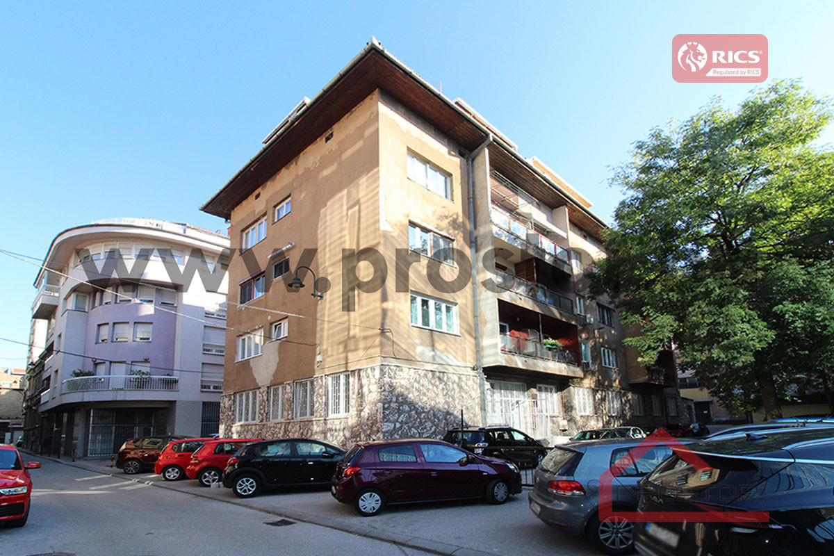 PROSTOR prodaje:Trosoban stan, 82m2, Centar