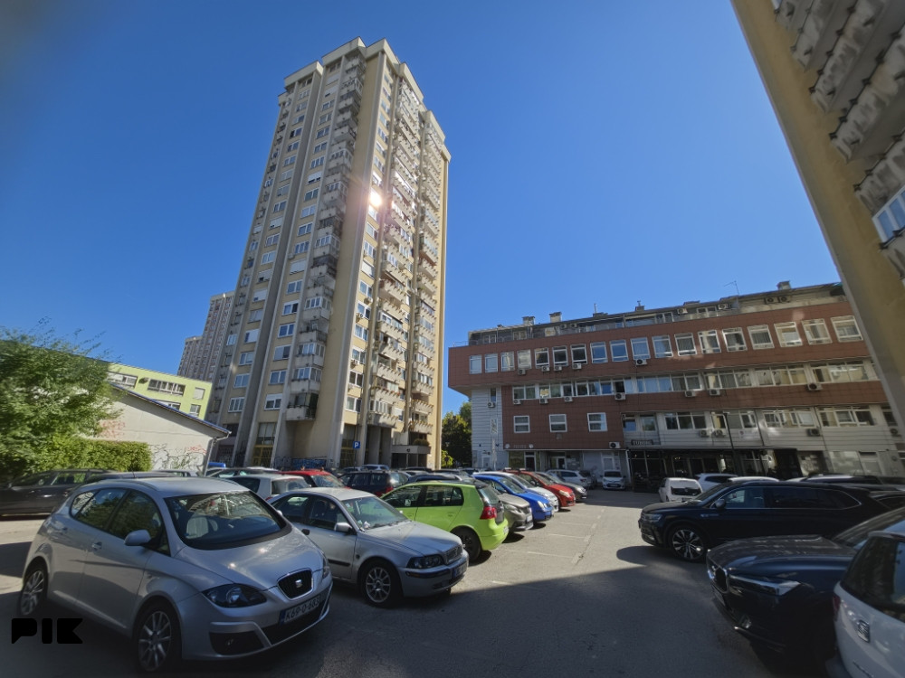 CAPITAL/ Trosoban stan Hrasno-NOVO/ 62m2+2 balkona/ A.B.Šimića
