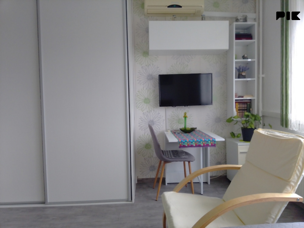 Stan na dan Banja Luka Centar 066/259-210 2