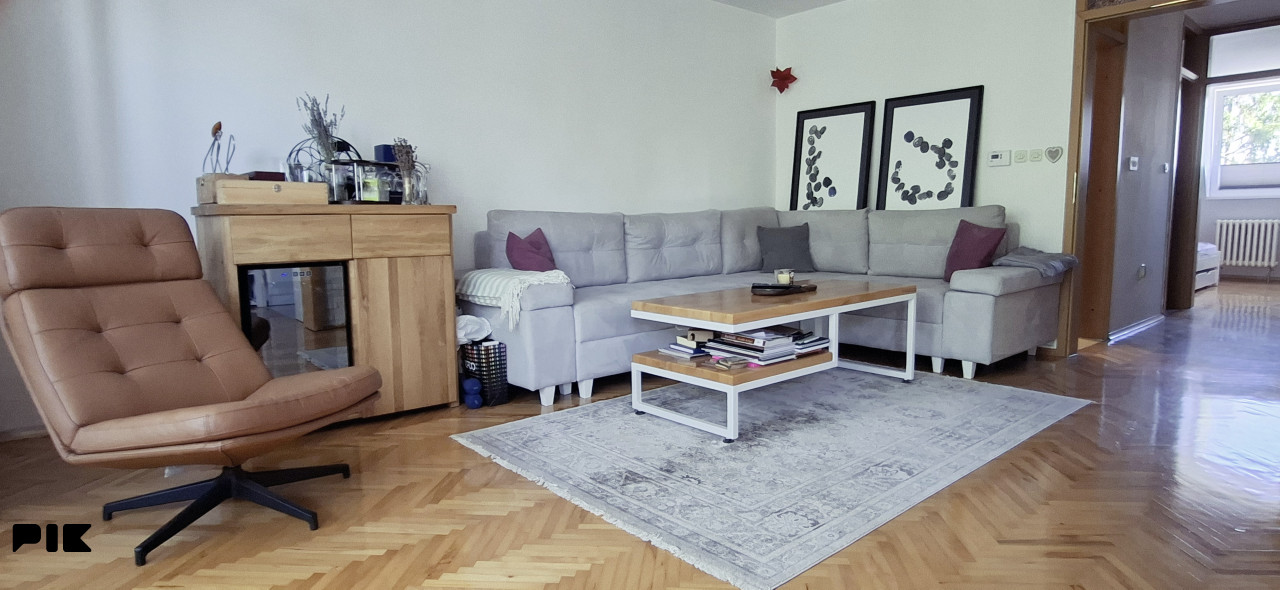 Funkcionalan trosoban Stan Sarajevo - Dobrinja C5 75 m2 renoviran