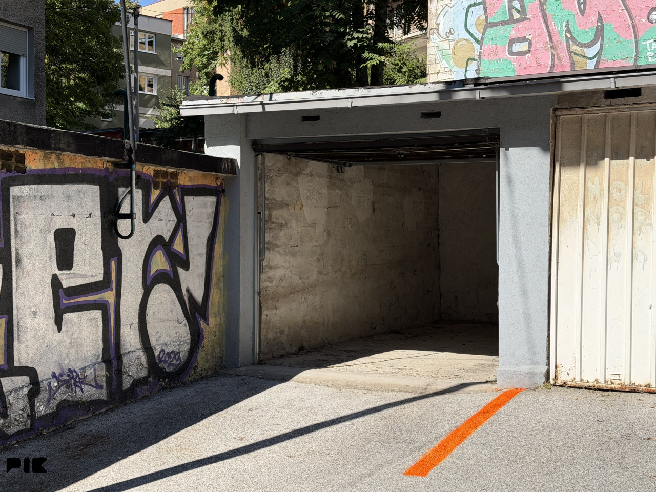 Rent: Garaža Sarajevo Centar + parking mjesto, Tina Ujevića