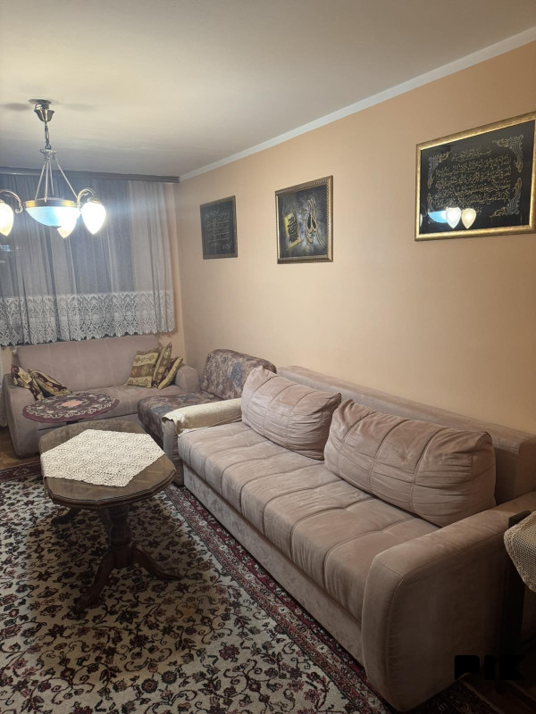 Dvosoban namješten stan / Jukićeva / Centar 3
