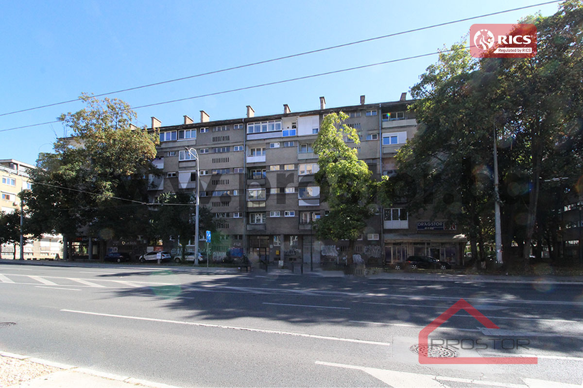 PROSTOR prodaje: Dvosoban stan sa dvije lođe, Grbavica