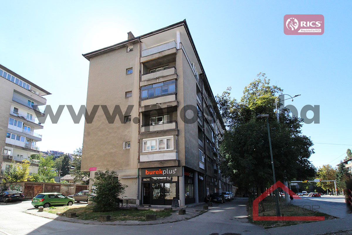 PROSTOR prodaje: Dvosoban stan sa dvije lođe, Grbavica 2