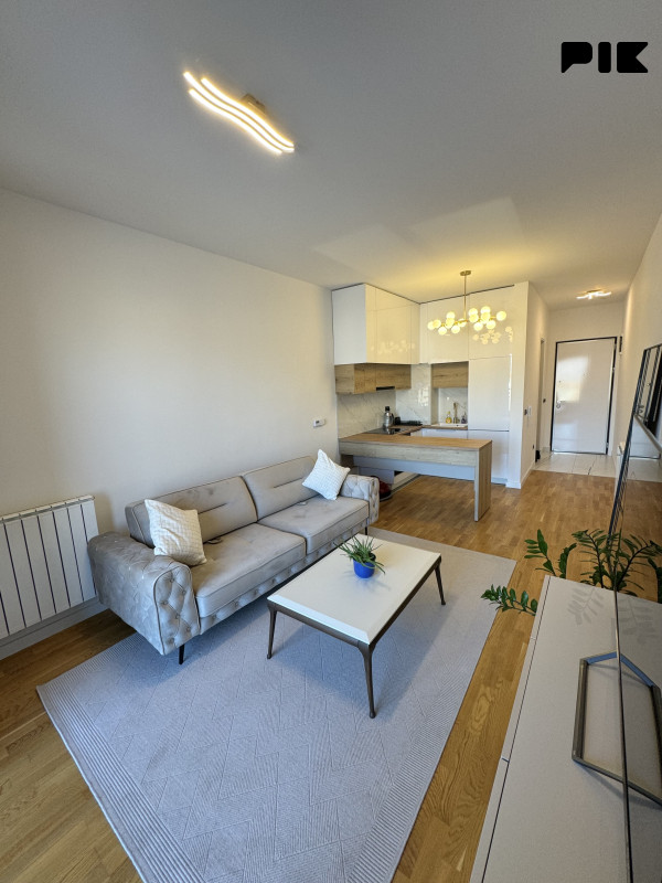 Bulevar Sarajevo, novogradnja, 7. sprat, otvoren pogled 1+1; rent