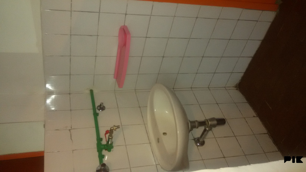 POSLOVNI PROSTOR TUZLA STUPINE 3