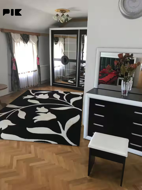 Kuća 7 soba đakuzi poslovni prostor parking 3