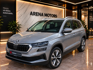 Škoda Karoq 2.0 TDI DSG Style Virtual Kamera Matrix Facelift 2023
