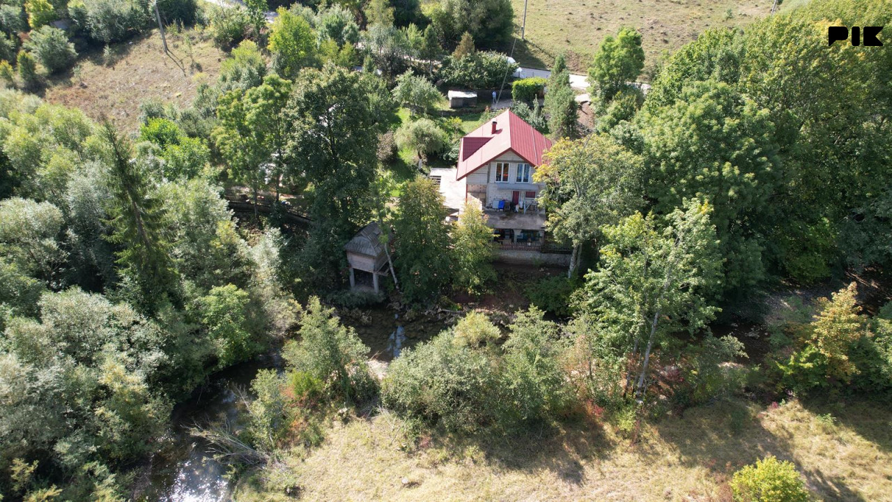 Velika porodična kuća - OLOVO 3