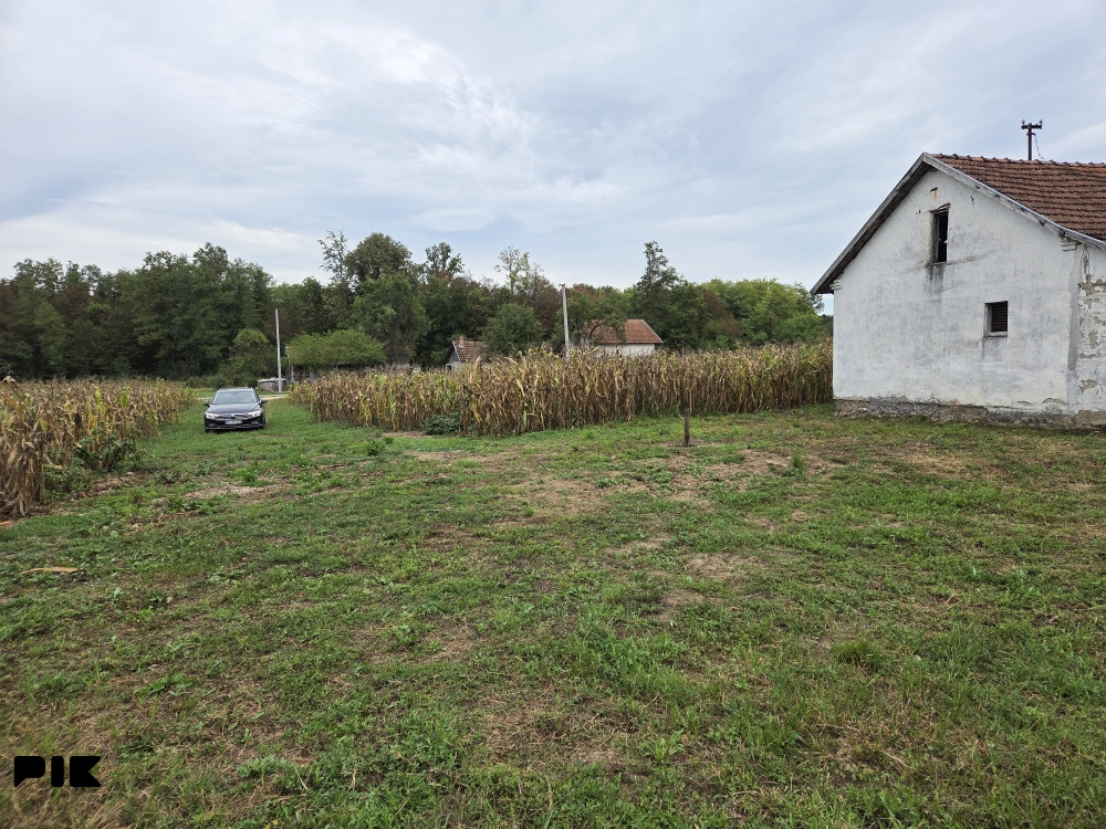 Zemljište Jaruzani / Slatina 3