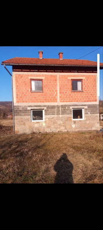 PRODAJEM KUCU LIJESNICI MAGLAJ 2