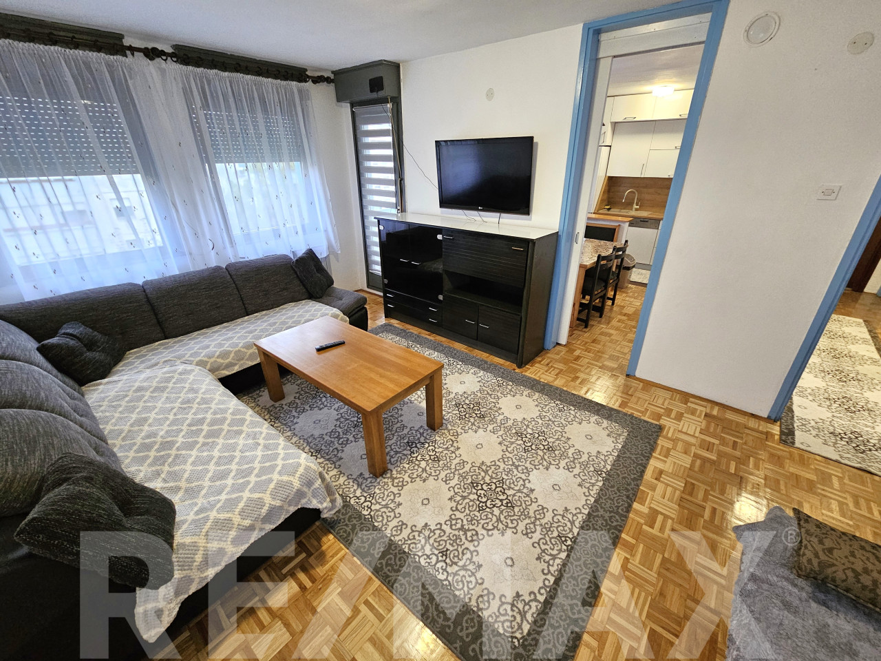 Renoviran dvosoban stan za najam | 66m2 | Obilićevo 2