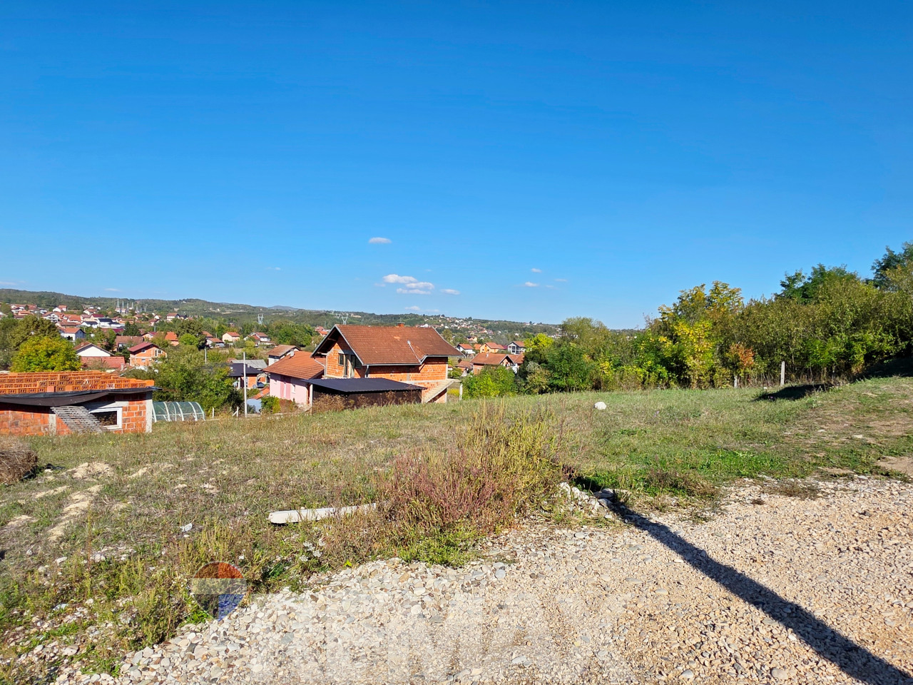 Građevinski plac 574 m2 sa građevinskom dozvolom, Dragočaj 2