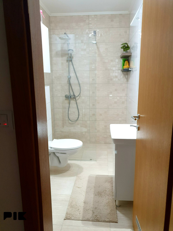Stanovi i apartmani Istočno Sarajevo 27m2 3