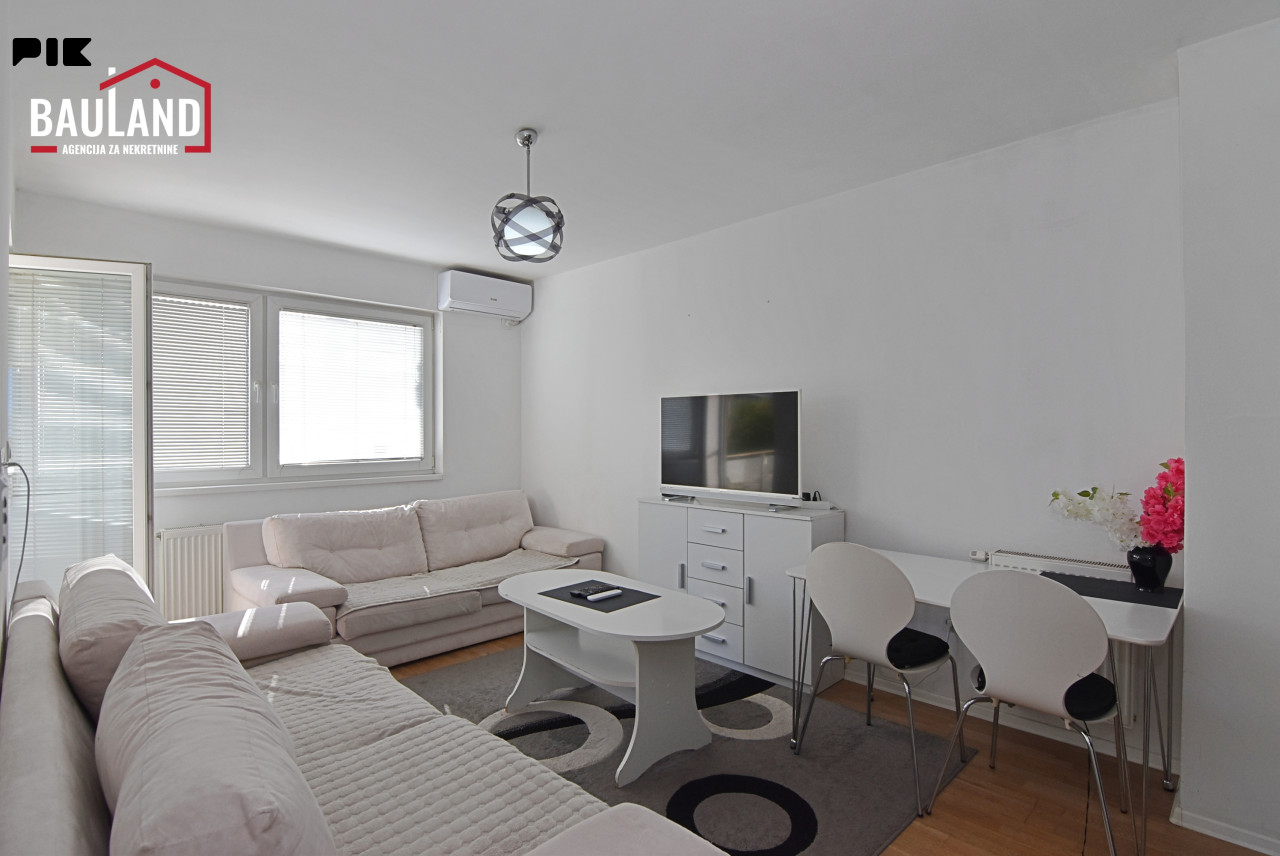 Dvosoban namješten stan, 38m2 / Aerodromsko naselje 2