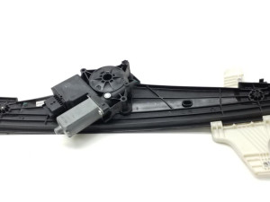 9810488480 9811864480 PODIZAC STAKLA  PEUGEOT 3008 201