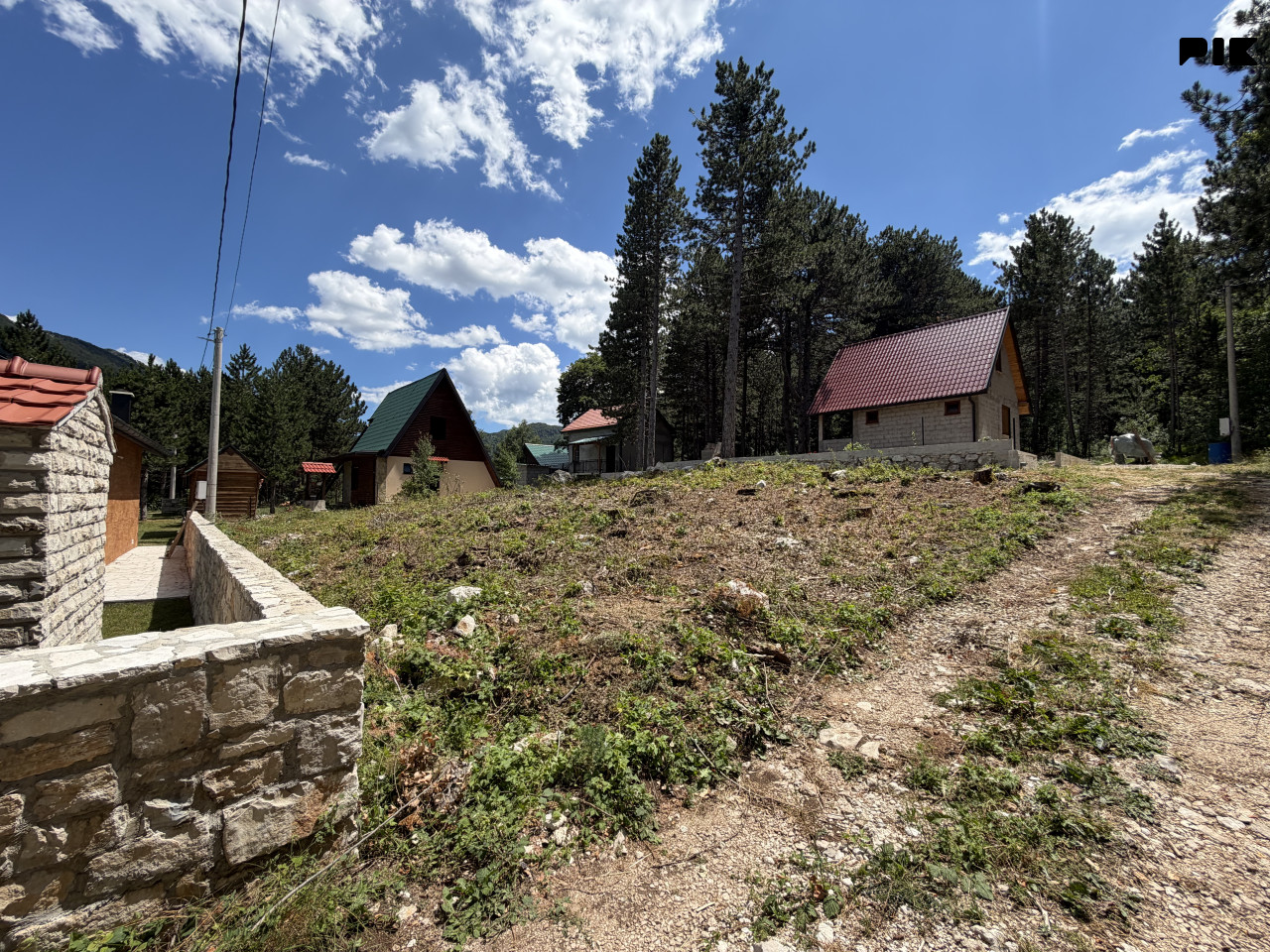 Zemljište Trebinje Zubacka Ubla plac 358m2 parcela
