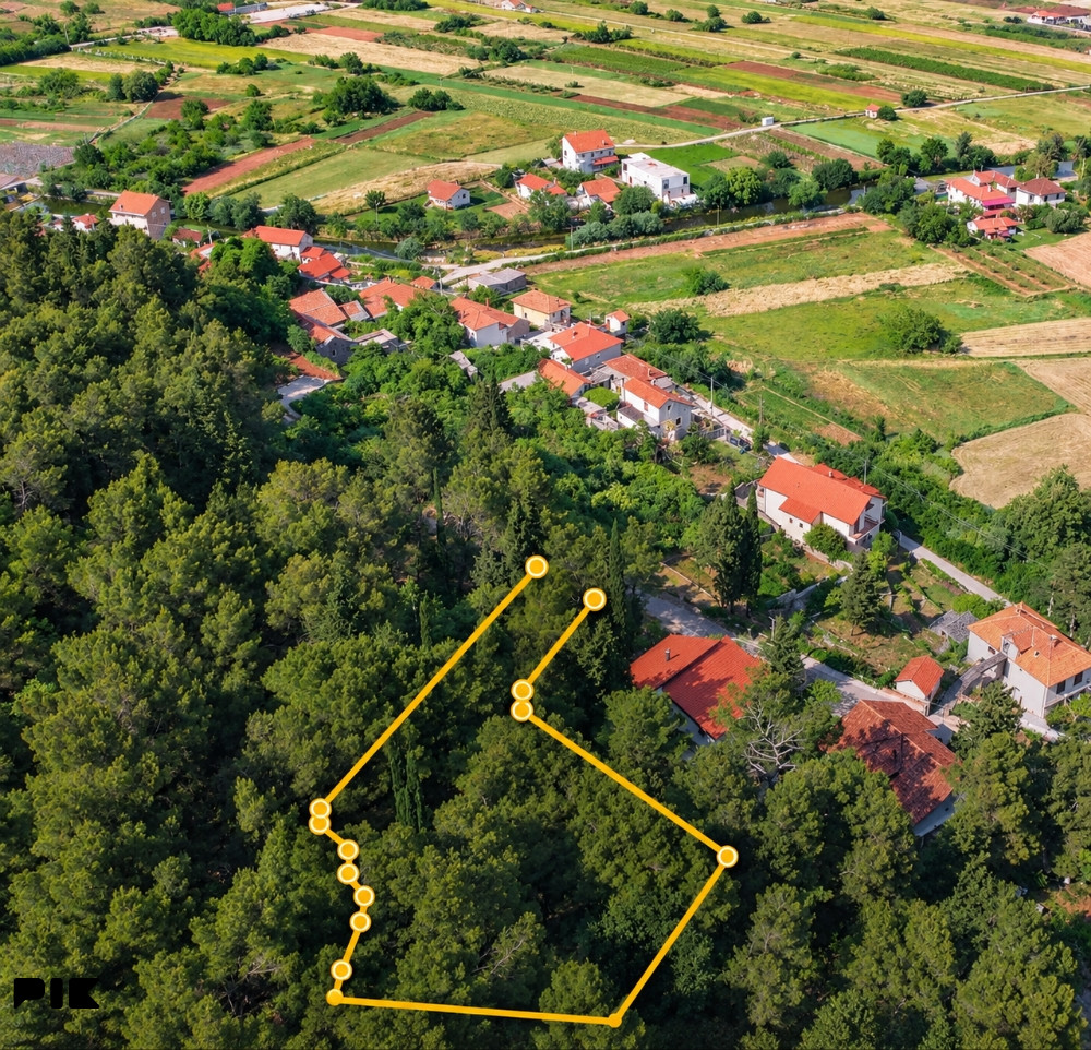 Zemljište Trebinje 1569m2 naselje Pridvorci ZAMJENA