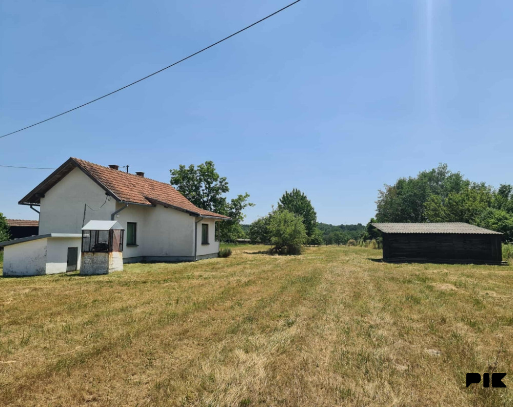 KUCA I 4 DULUMA ZEMLJE GORNJI BREZIK