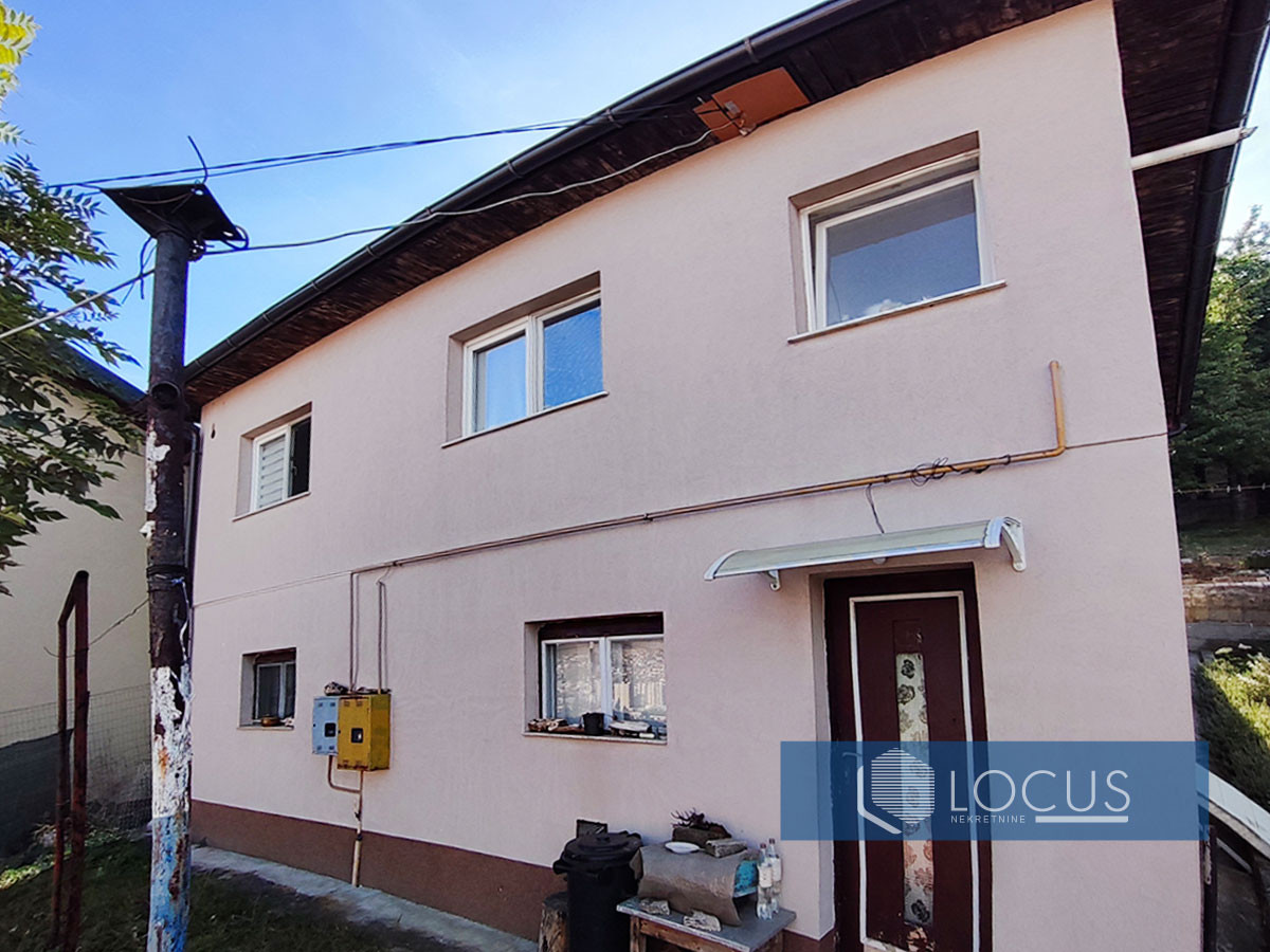 LOCUS: Polovina kuće na atraktivnoj lokaciji, Novi Grad 2
