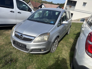 Opel zafira b 1.9 88kw dijelovi