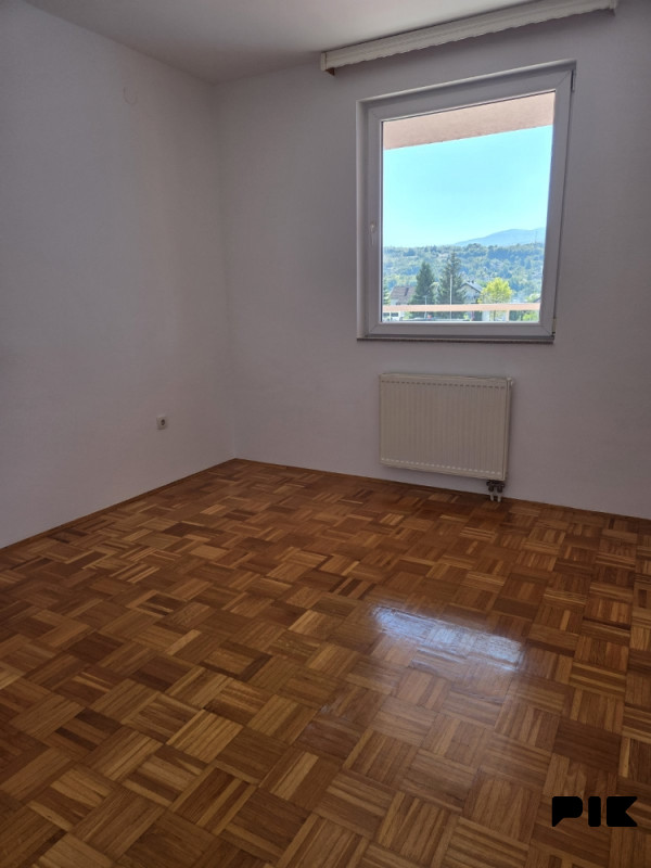 Najam - prazan trosoban stan 70m2 - ul. Spasovdanska 2